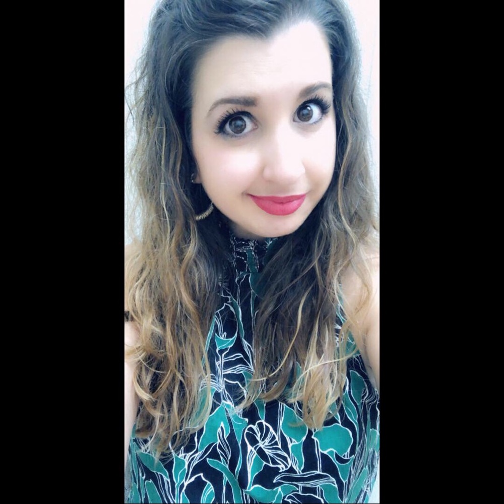 Meet your Posher, Courtney